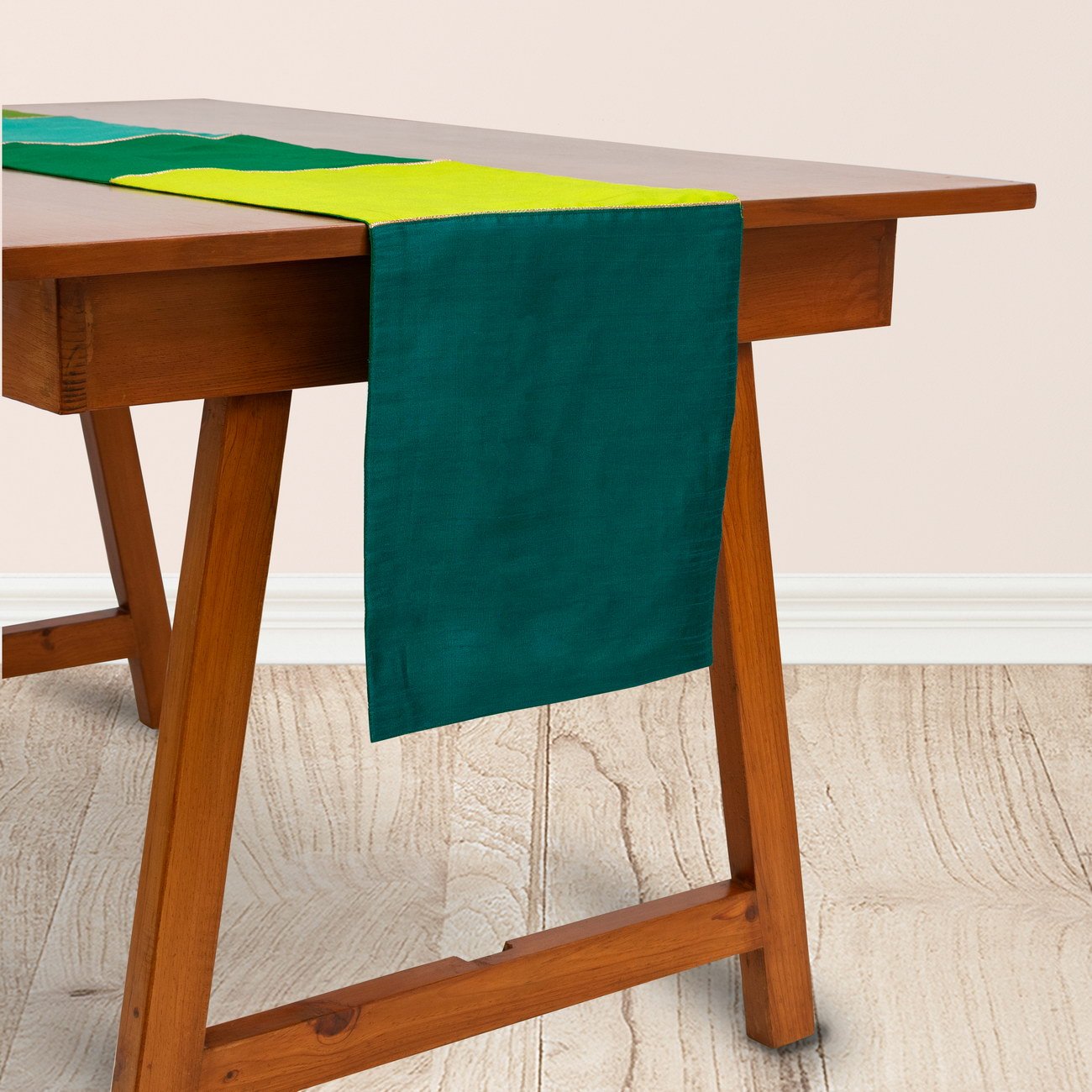 Kattran Patchwork Go Green Designer Table Runner