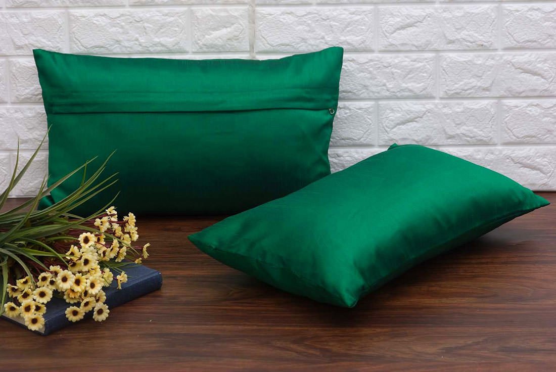 Plain Solid Superlative Emerald Green Rectangular Cushion Covers - Image 2