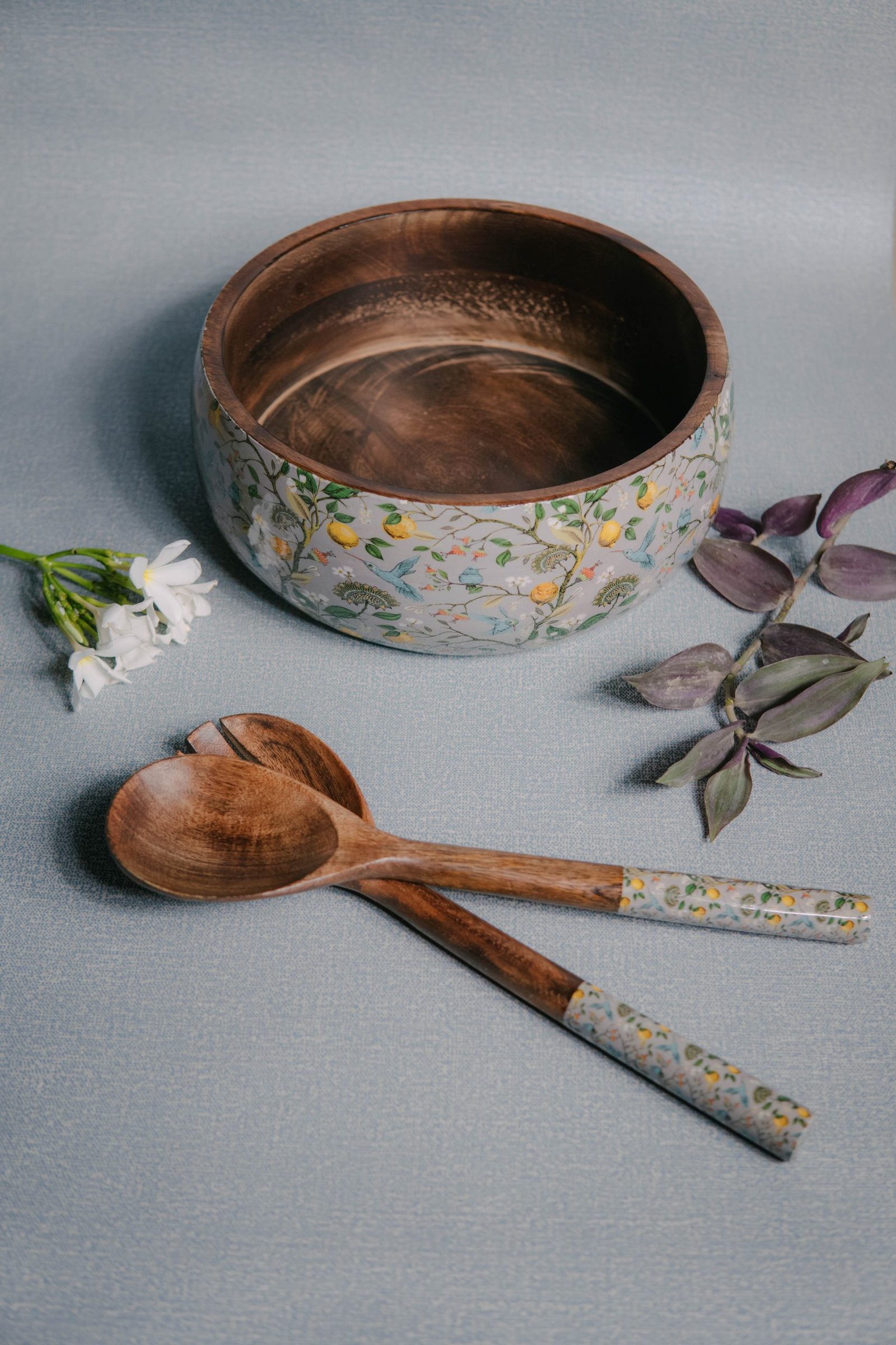 Wooden Artistic Humming Bird - Multipurpose Serving Bowl - Image 2