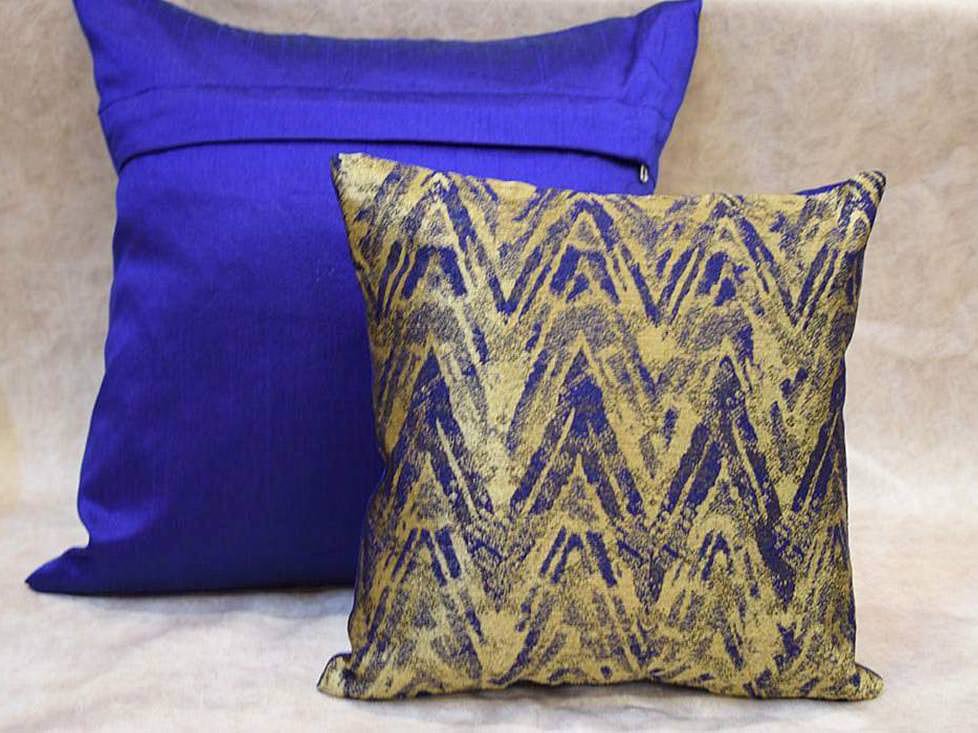 Premium Quality Berry Blue & Golden Work Contemporary Zig Zag Design Cushion Covers - Image 2