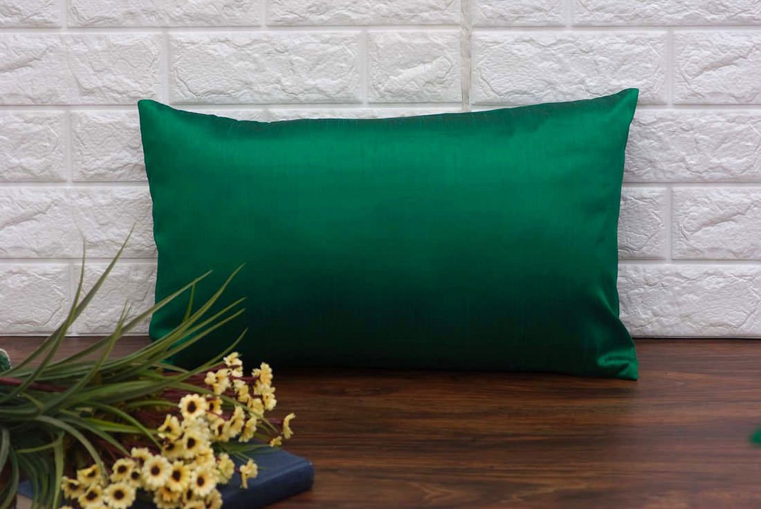 Plain Solid Superlative Emerald Green Rectangular Cushion Covers - Image 3