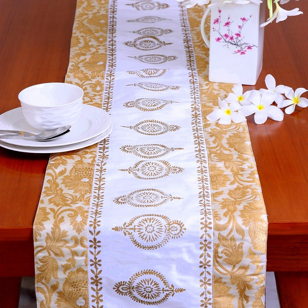 Mughal Banarasi Gardish Block Printed Table Runner - White - Image 2