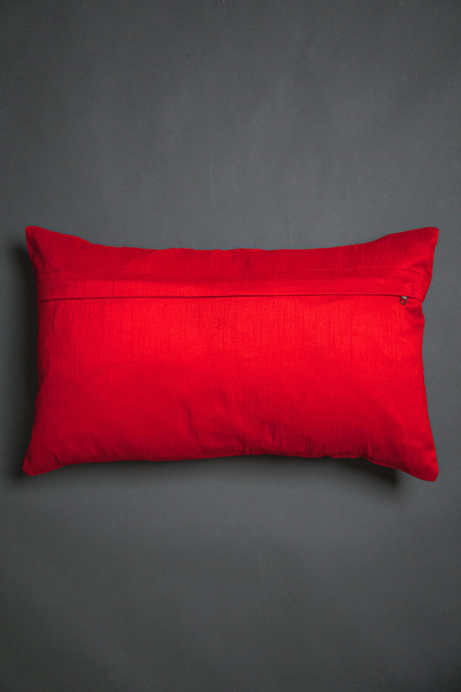 Red & Golden Paisley Leaf Rectangular Cushion Cover - Image 3