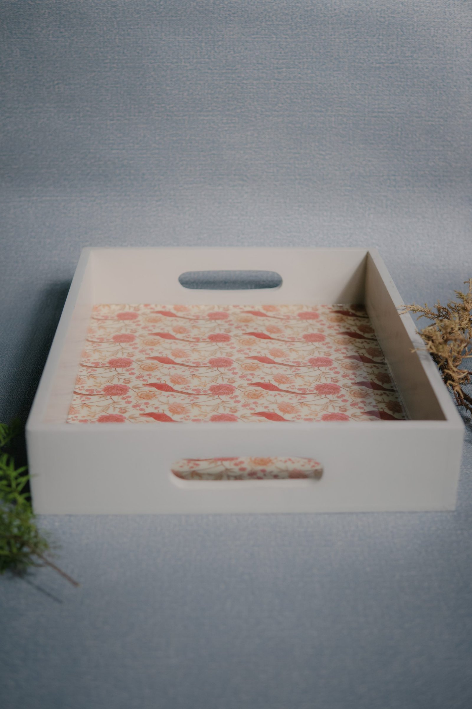 Wooden Artistic Zinnia Floral Pearl White Serving Trays (Set of 2) - Image 4