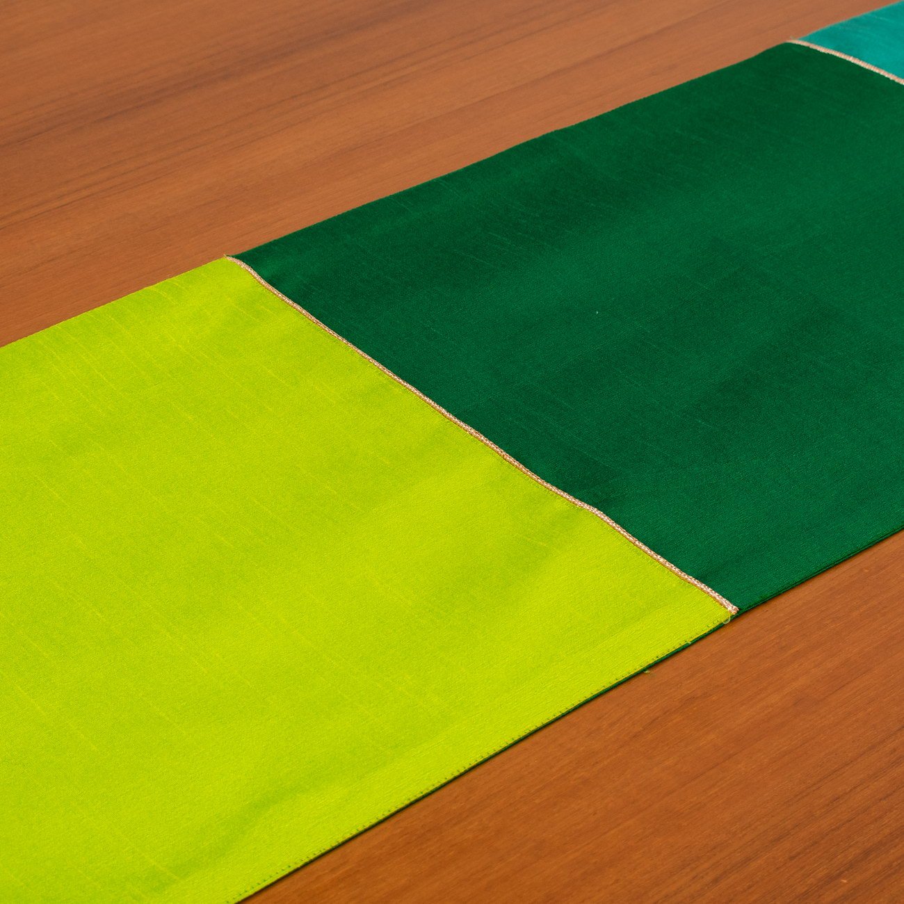Kattran Patchwork Go Green Designer Table Runner - Image 4