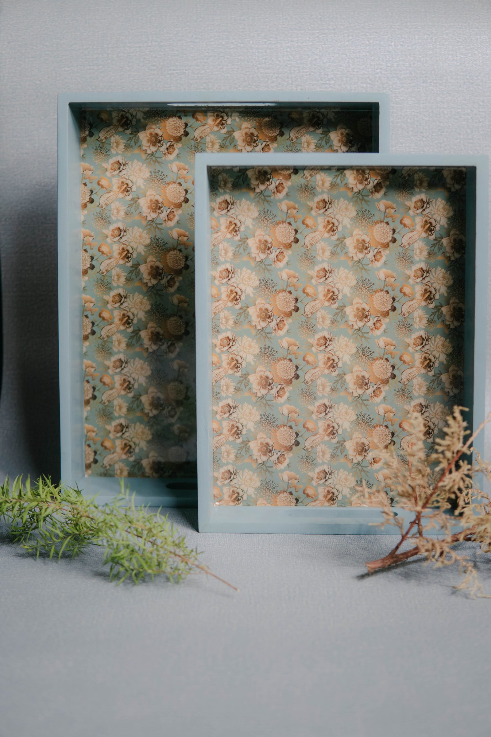 Wooden Artistic Golden Sparrow Serving Trays (Set of 2) - Image 5