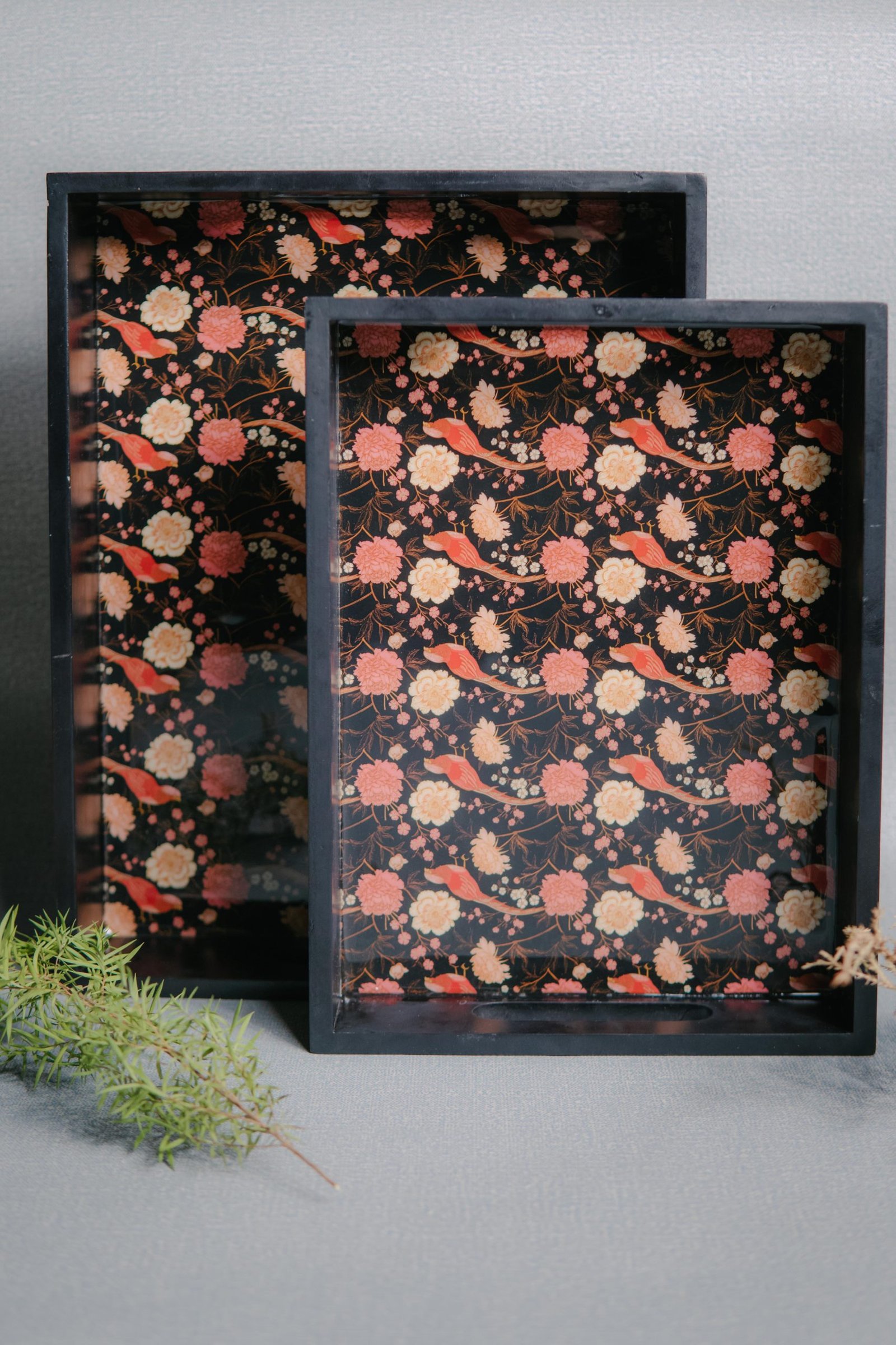 Wooden Artistic Zinnia Floral Black Serving Trays (Set of 2) - Image 5