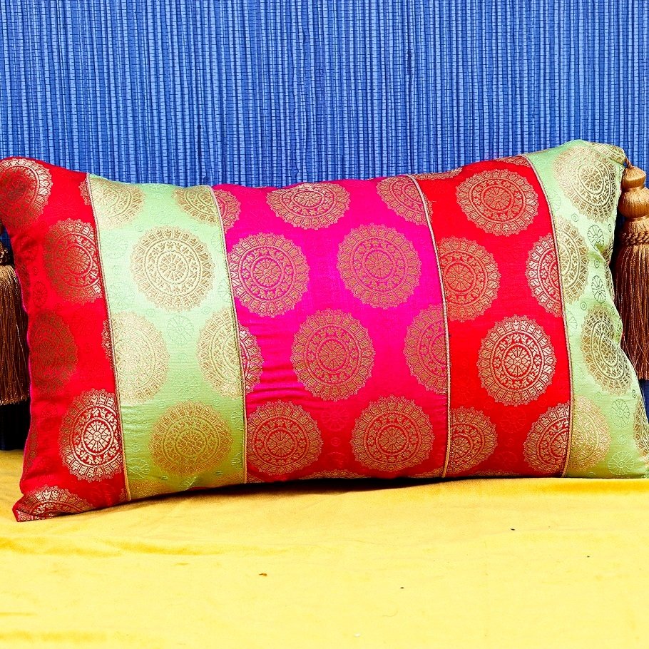 Mandala Begum Rectangular Cushion Covers - Image 2