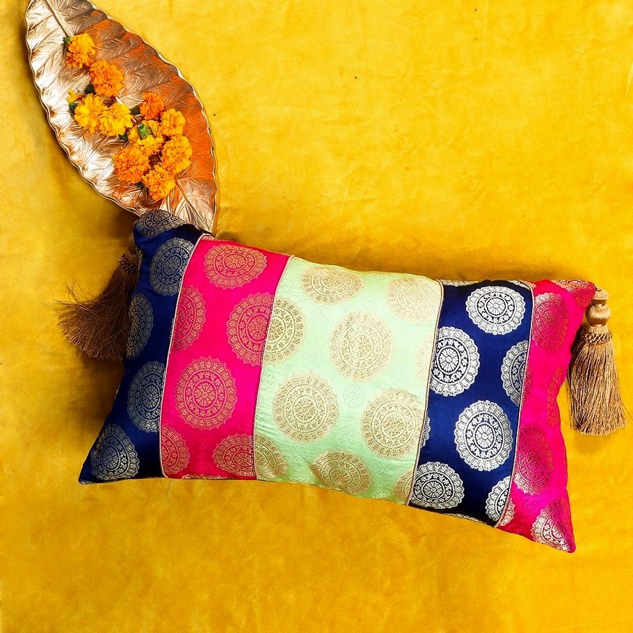 Mandala Begum Rectangular Cushion Covers - Image 3