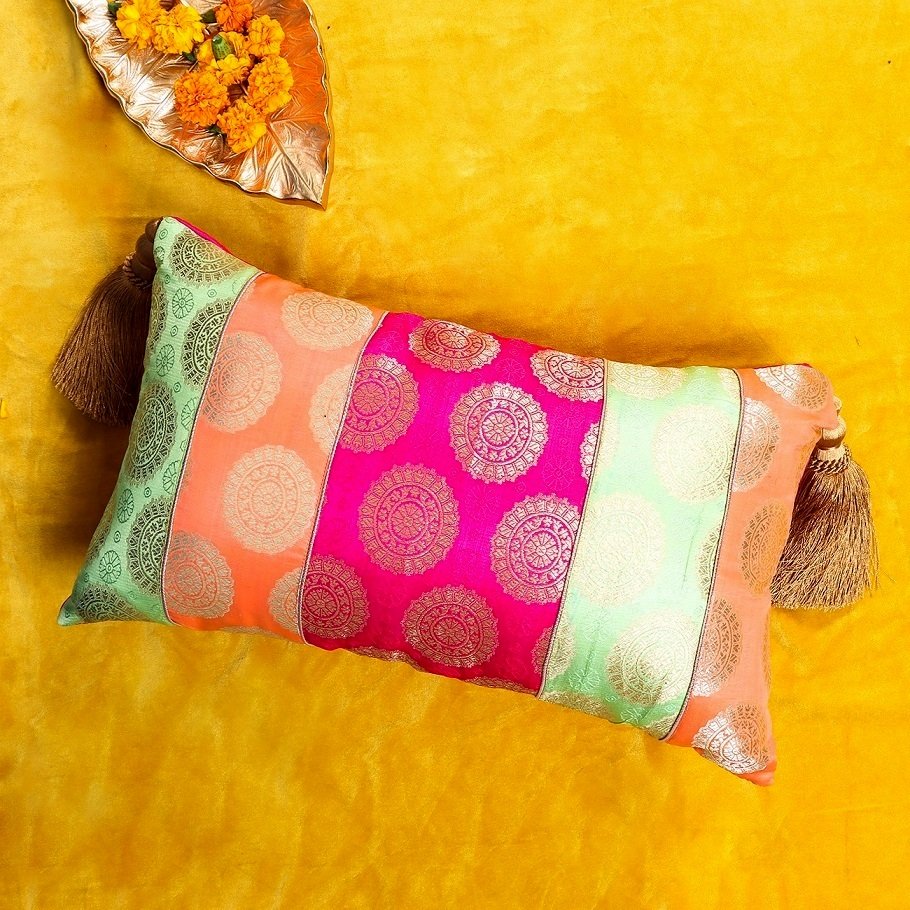 Mandala Begum Rectangular Cushion Covers - Image 3