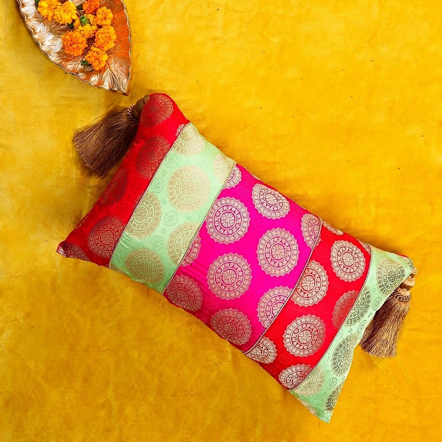 Mandala Begum Rectangular Cushion Covers - Image 3