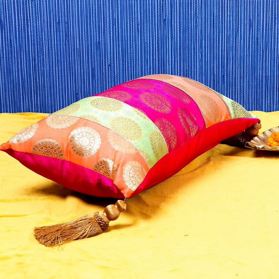 Mandala Begum Rectangular Cushion Covers - Image 4