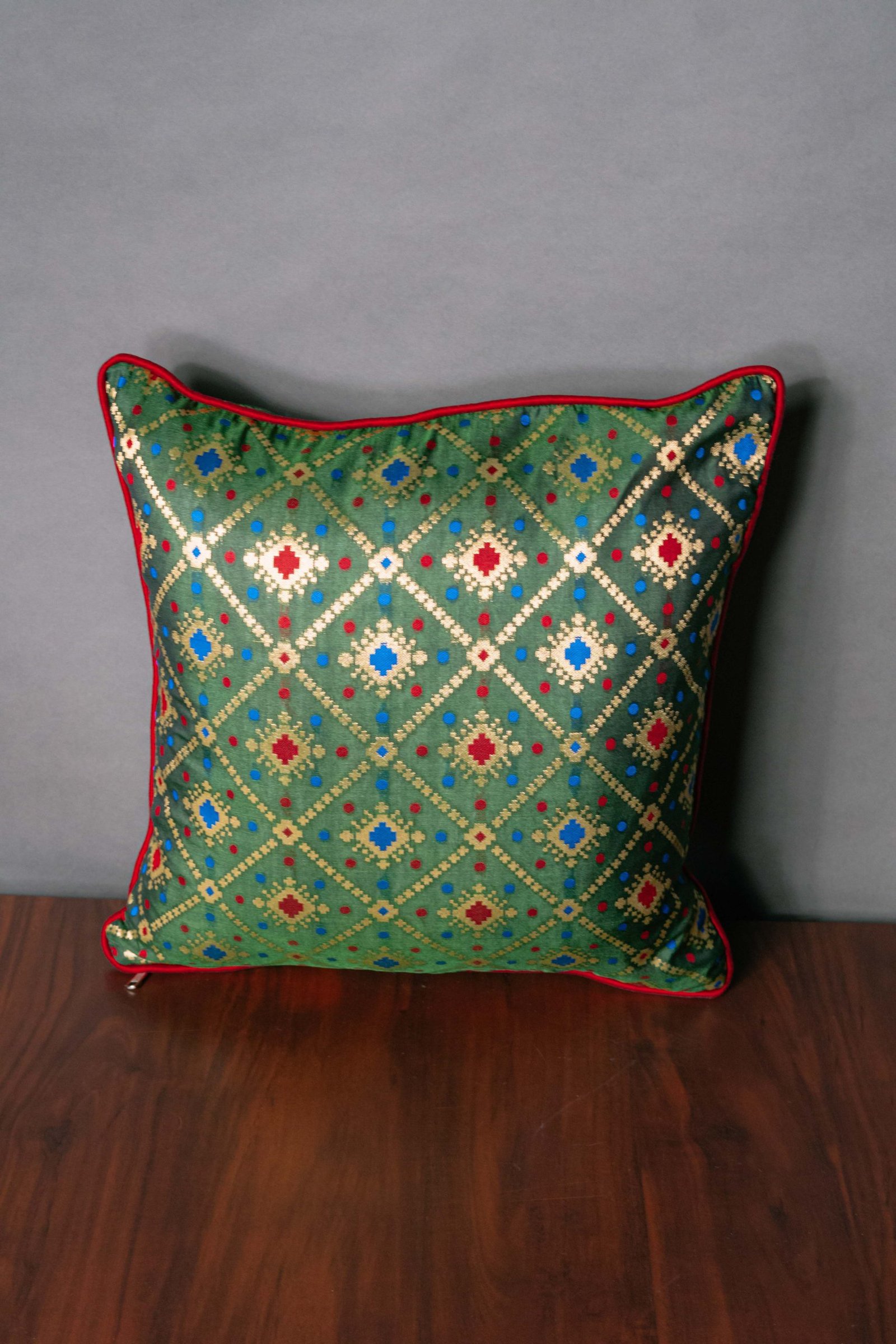 Mesmerizing Green Bandhani Brocade Beauty Cushion Covers - Image 3