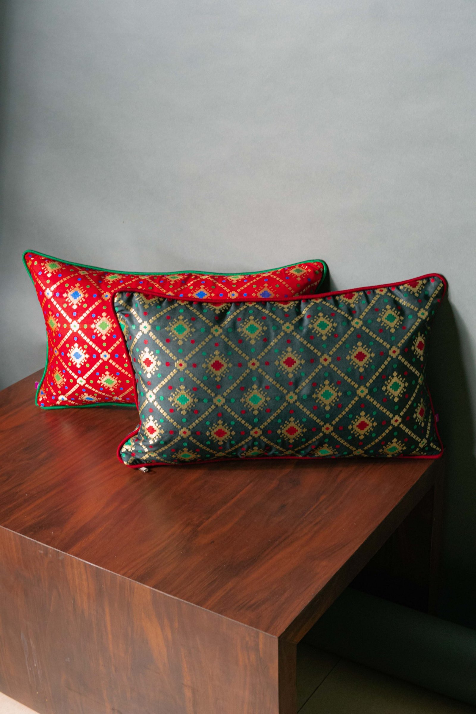 Mesmerizing Colors of Assorted Bandhani Brocade Beauty Rectangular Cushion Covers (Red-Black Combo)