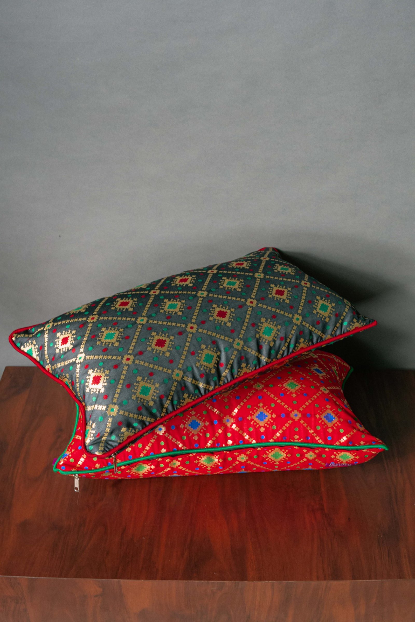 Mesmerizing Colors of Assorted Bandhani Brocade Beauty Rectangular Cushion Covers (Red-Black Combo) - Image 2