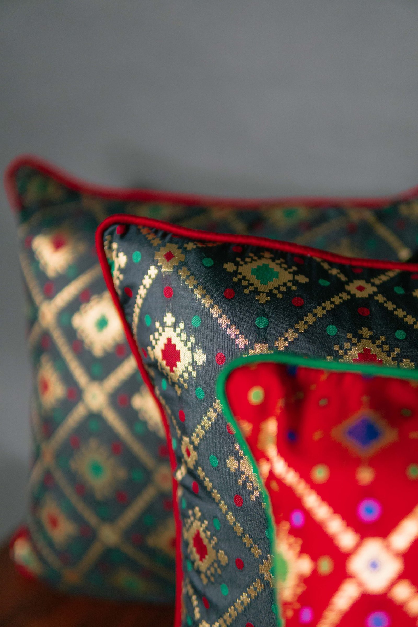 Mesmerizing Colors of Assorted Bandhani Brocade Beauty Cushion Covers (Black-Red Combo) - Image 2