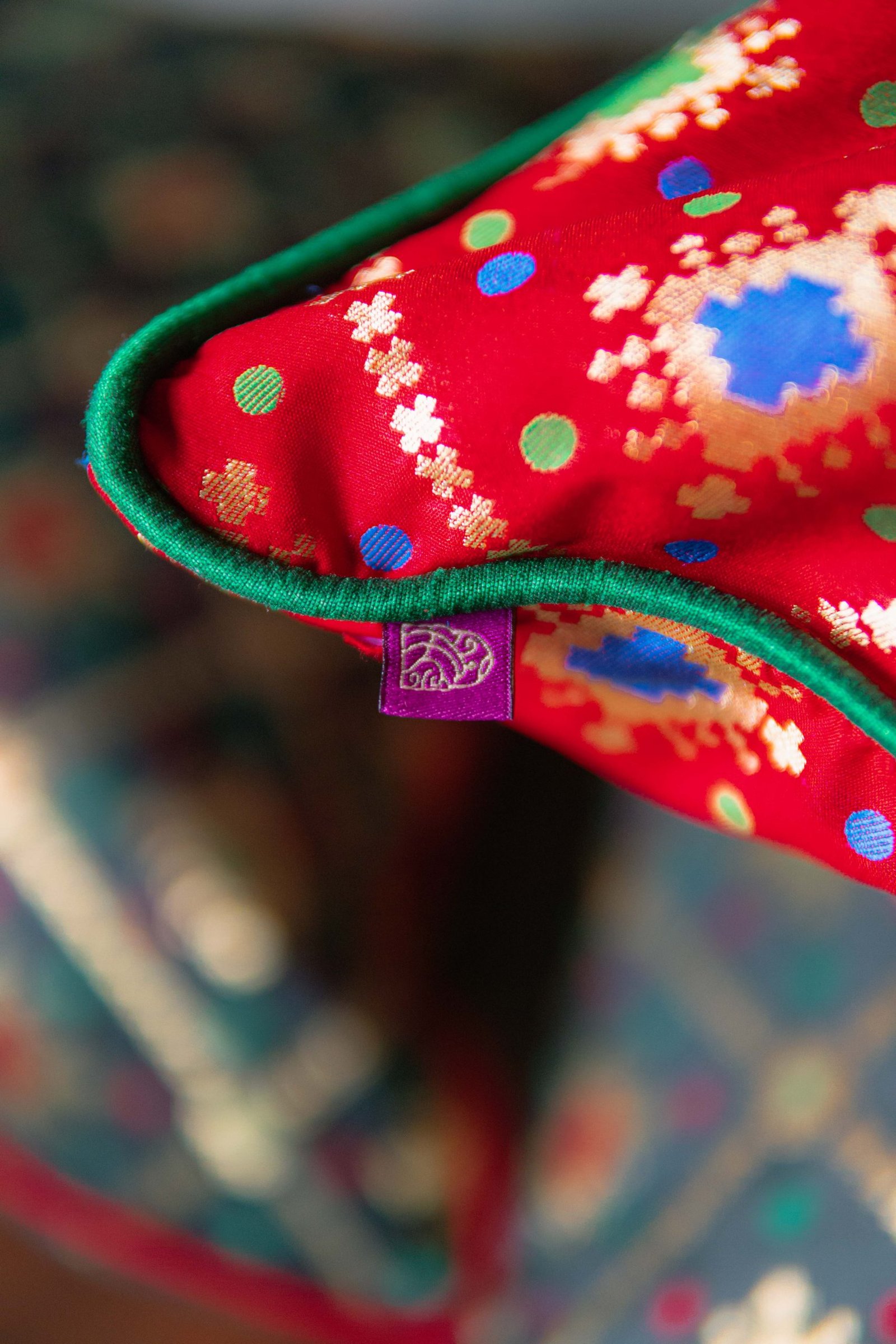 Mesmerizing Colors of Assorted Bandhani Brocade Beauty Cushion Covers (Black-Red Combo) - Image 4