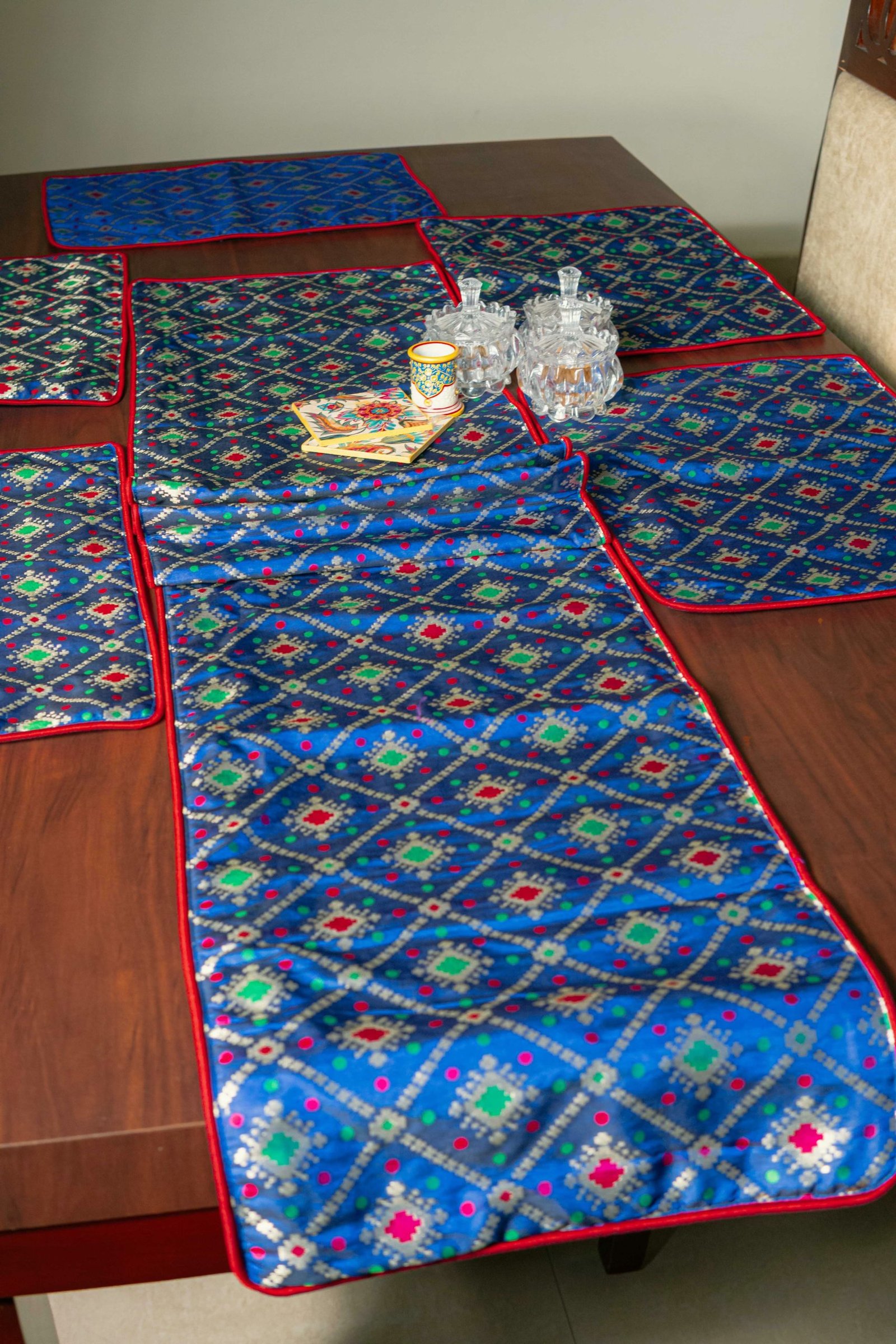 Mesmerizing Blue Bandhani Brocade Beauty Table Runner with Placemats