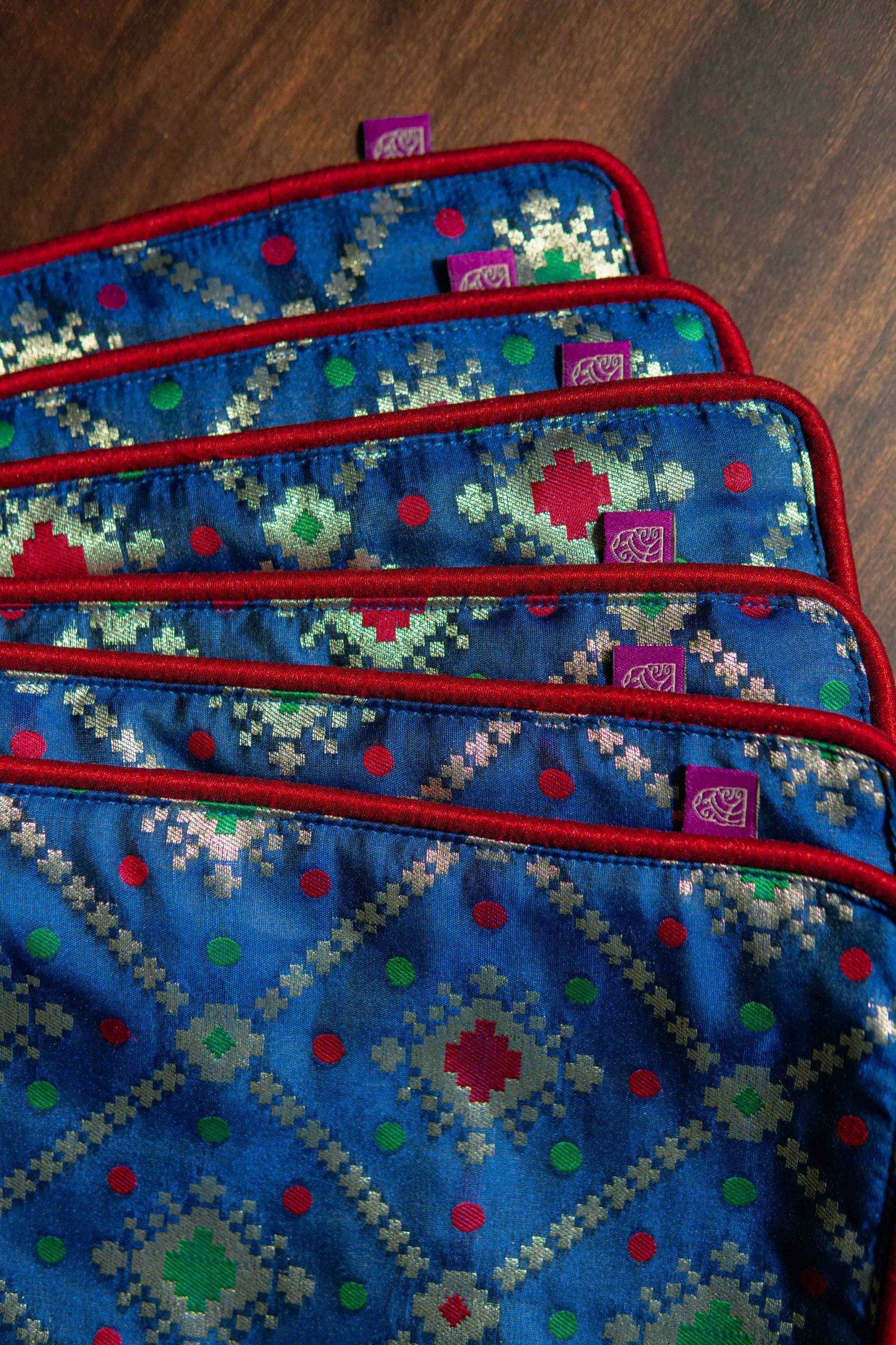 Mesmerizing Blue Bandhani Brocade Beauty Table Runner with Placemats - Image 5