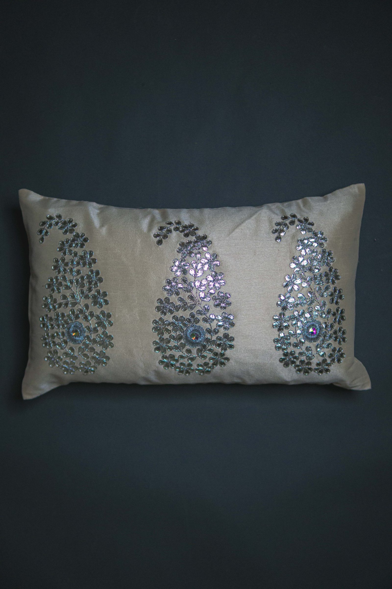 Ivory & Silver Paisley Leaf Rectangular Cushion Cover