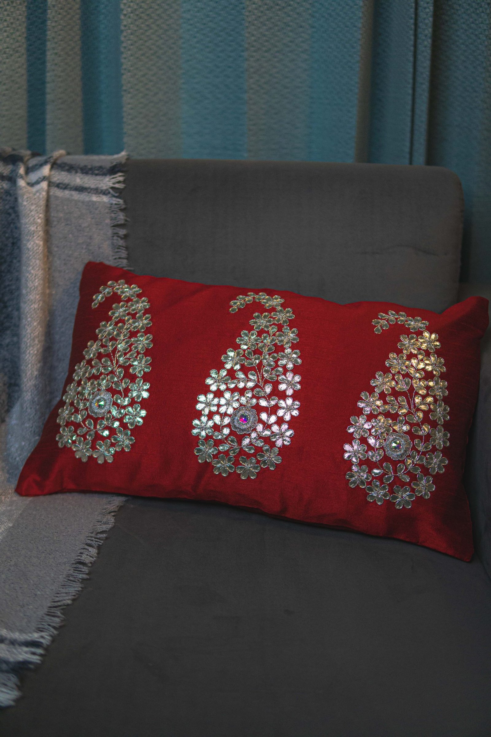 Royal Maroon & Silver Paisley Leaf Rectangular Cushion Cover - Image 4
