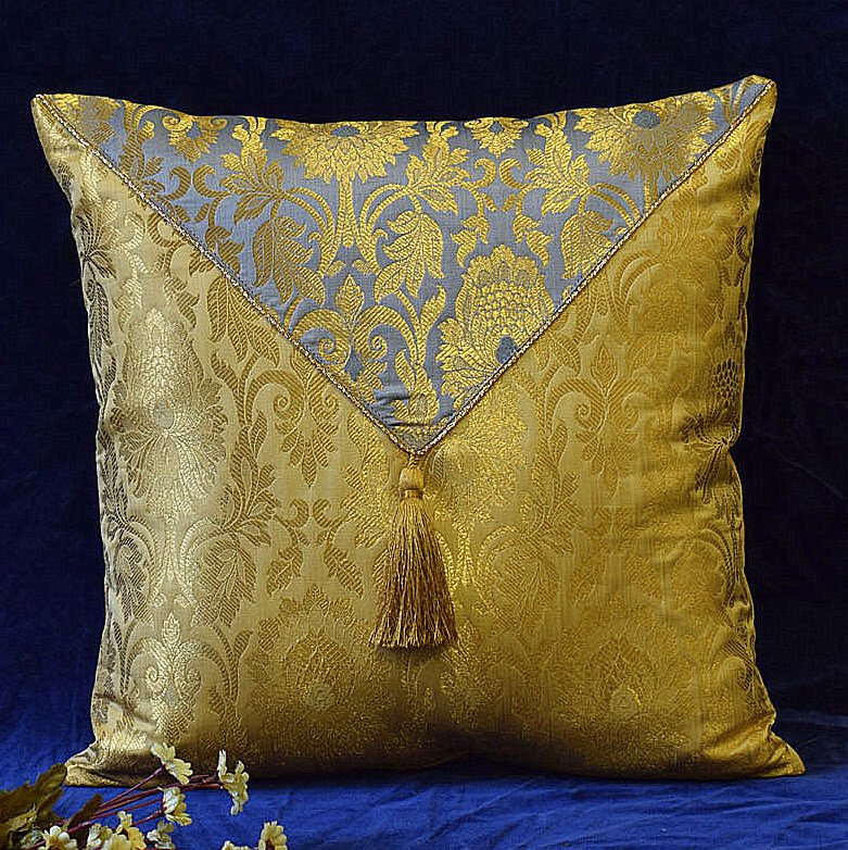 Jashan-E-Mehrang Cushion Cover (Grey) - Image 3